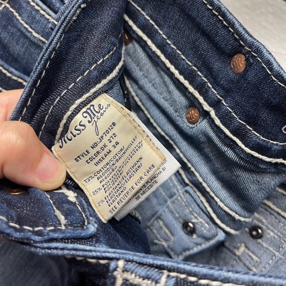 Miss Me Signature Boot Jeans - Picture 3 of 8